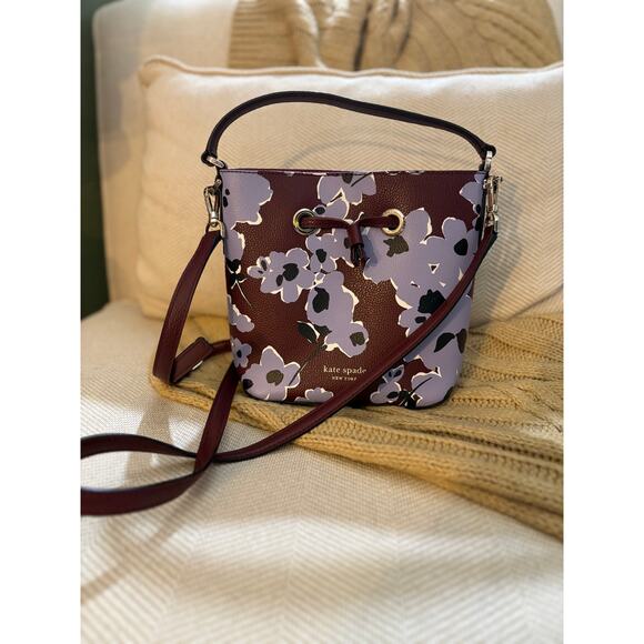 Kate Spade New York Eva Wildflower Bouquet Small Bucket Bag Leather - Picture 2 of 10